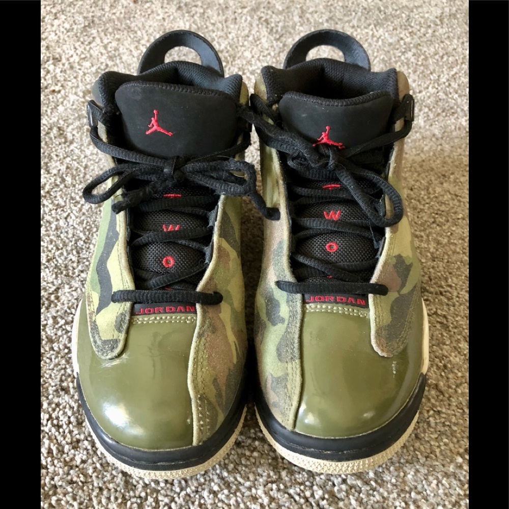 Nike Air Jordan Size 5Y Dub Zero “camo” olive green sneakers